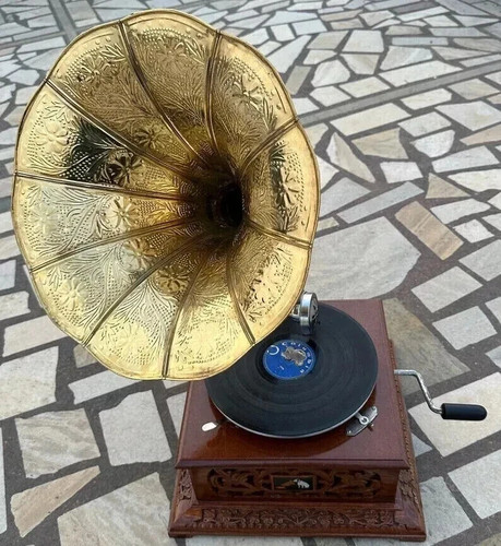 Antique gramophone fully - antique,