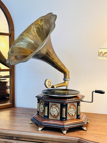 His master voice antique - his, master’s