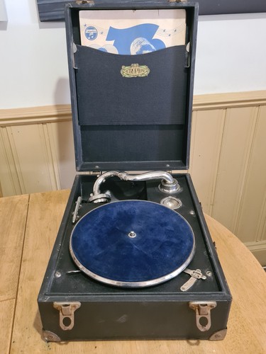 Antique gramophone - gramophone, by