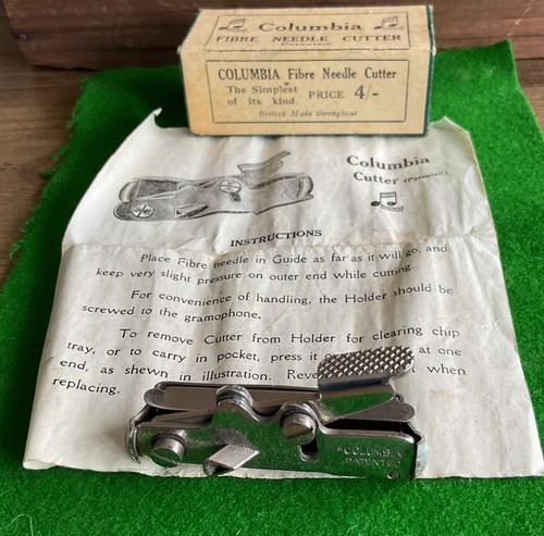 Antique fibre needle cutter - fibre,