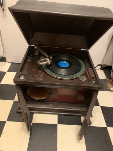 His masters voice tabletop - voice,