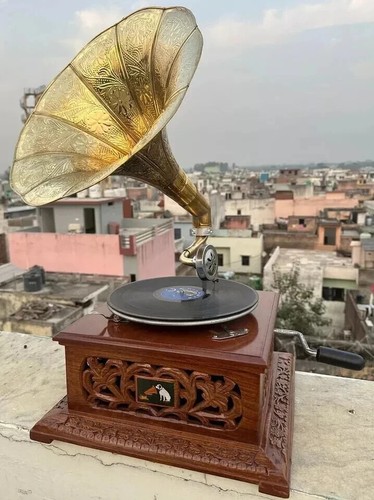 Antique gramophone fully - antique,